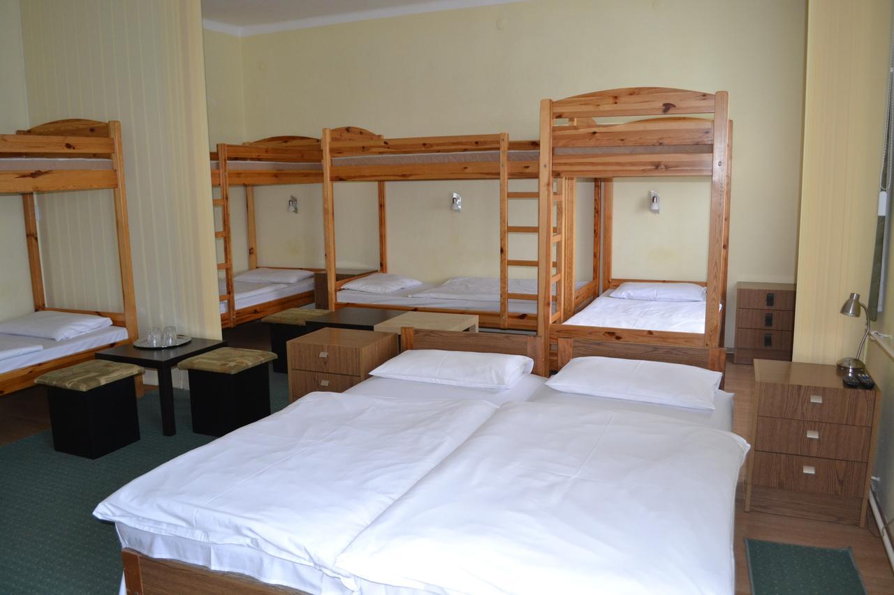Lokomotiv Motel Eger Zewnętrze zdjęcie