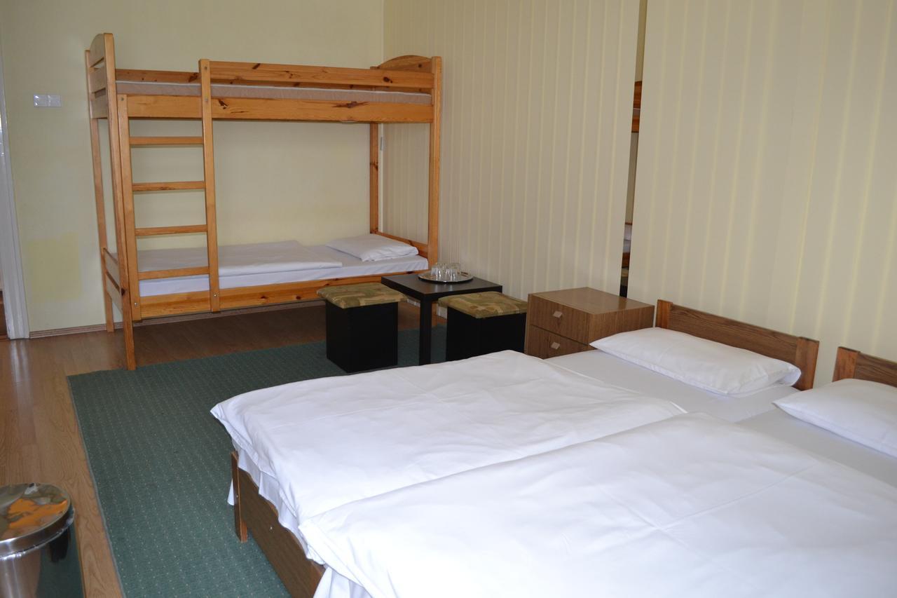 Lokomotiv Motel Eger Zewnętrze zdjęcie