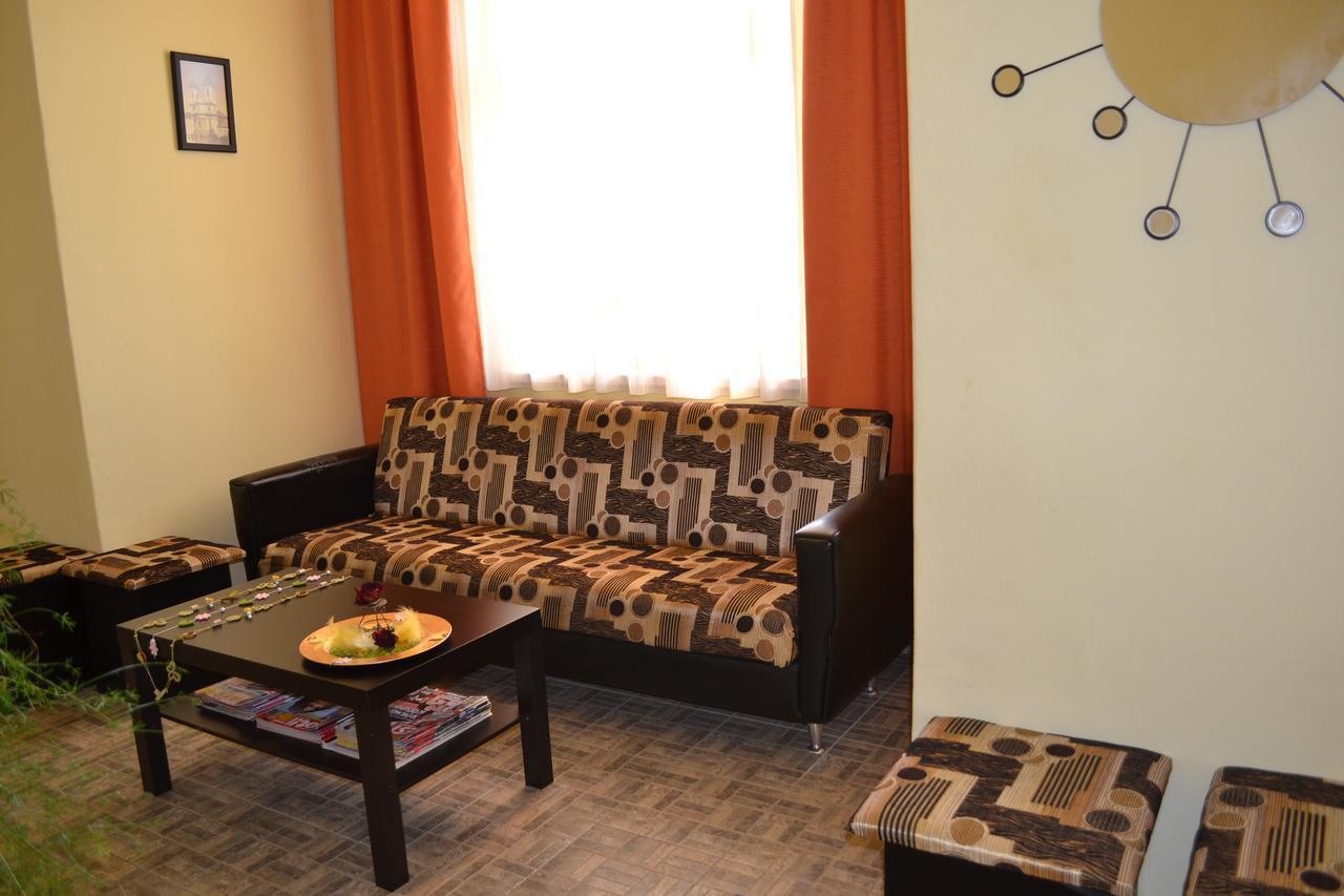 Lokomotiv Motel Eger Zewnętrze zdjęcie