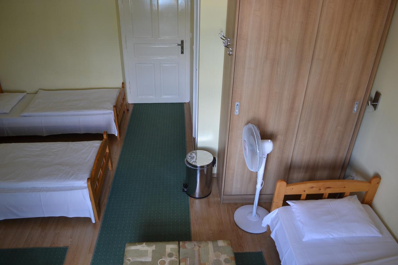 Lokomotiv Motel Eger Zewnętrze zdjęcie